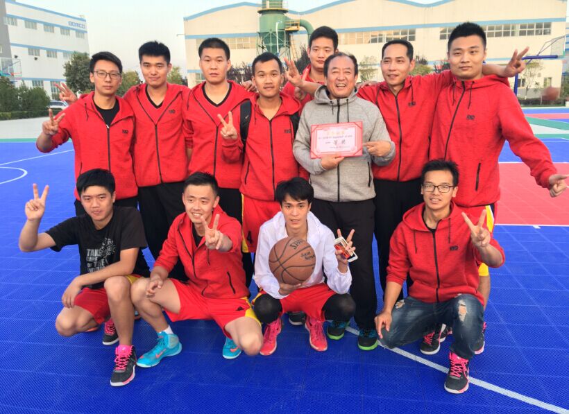 咸陽寶石公司連續(xù)兩屆蟬聯(lián)寶石機械籃球賽冠軍
